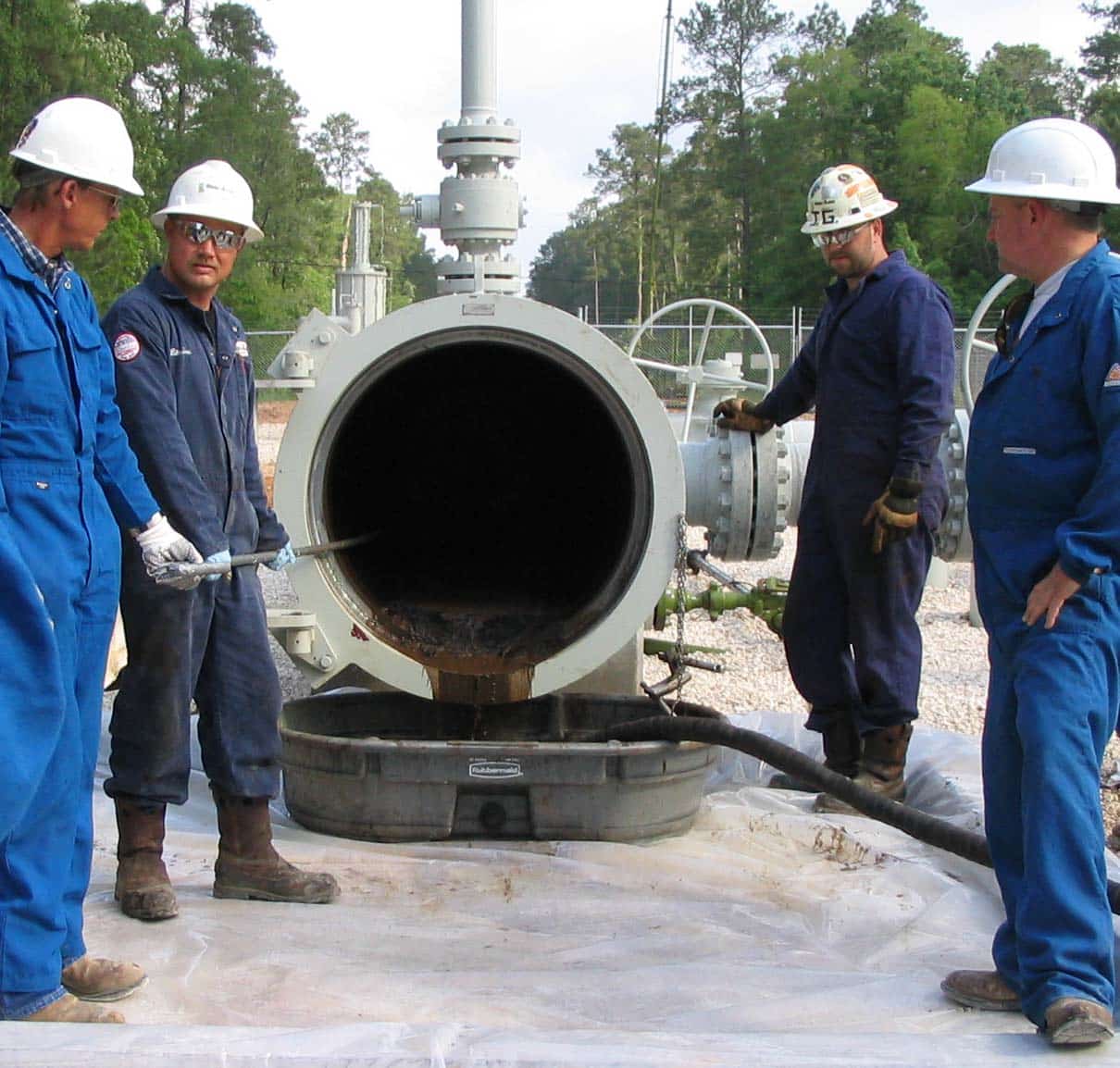 Receiving pipeline pig at job site